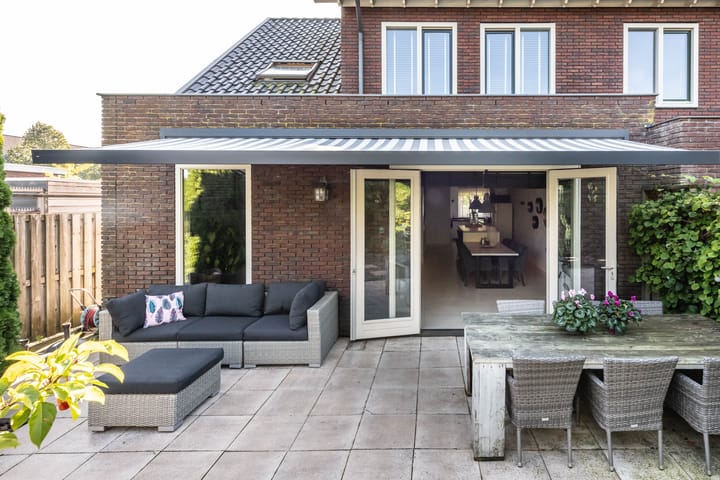 Foto 41 van Rechtsbuitenstraat 2