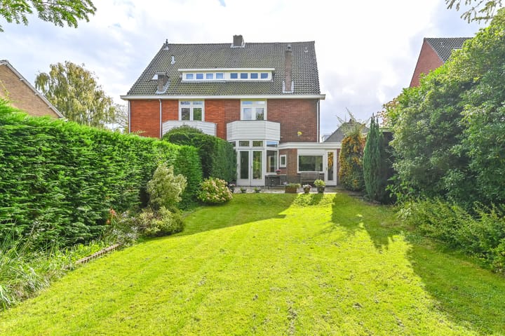 Photo 43 of Herman Heijermanslaan 10