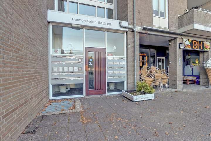 Foto 3 van Harmonieplein 107