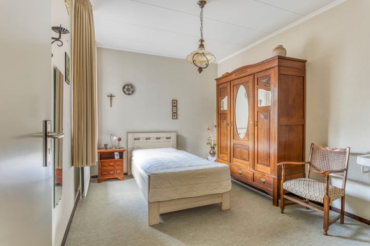 Photo 21 of Weverstraat 4