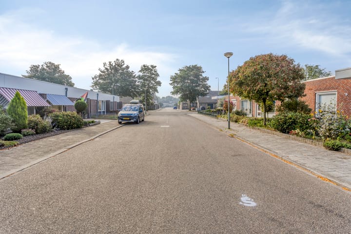 Photo 34 of Weverstraat 4