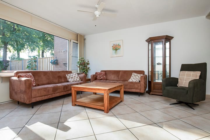 Foto 8 van Vronen 64