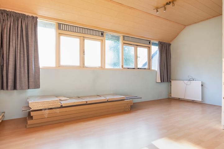 Foto 24 van Vronen 64