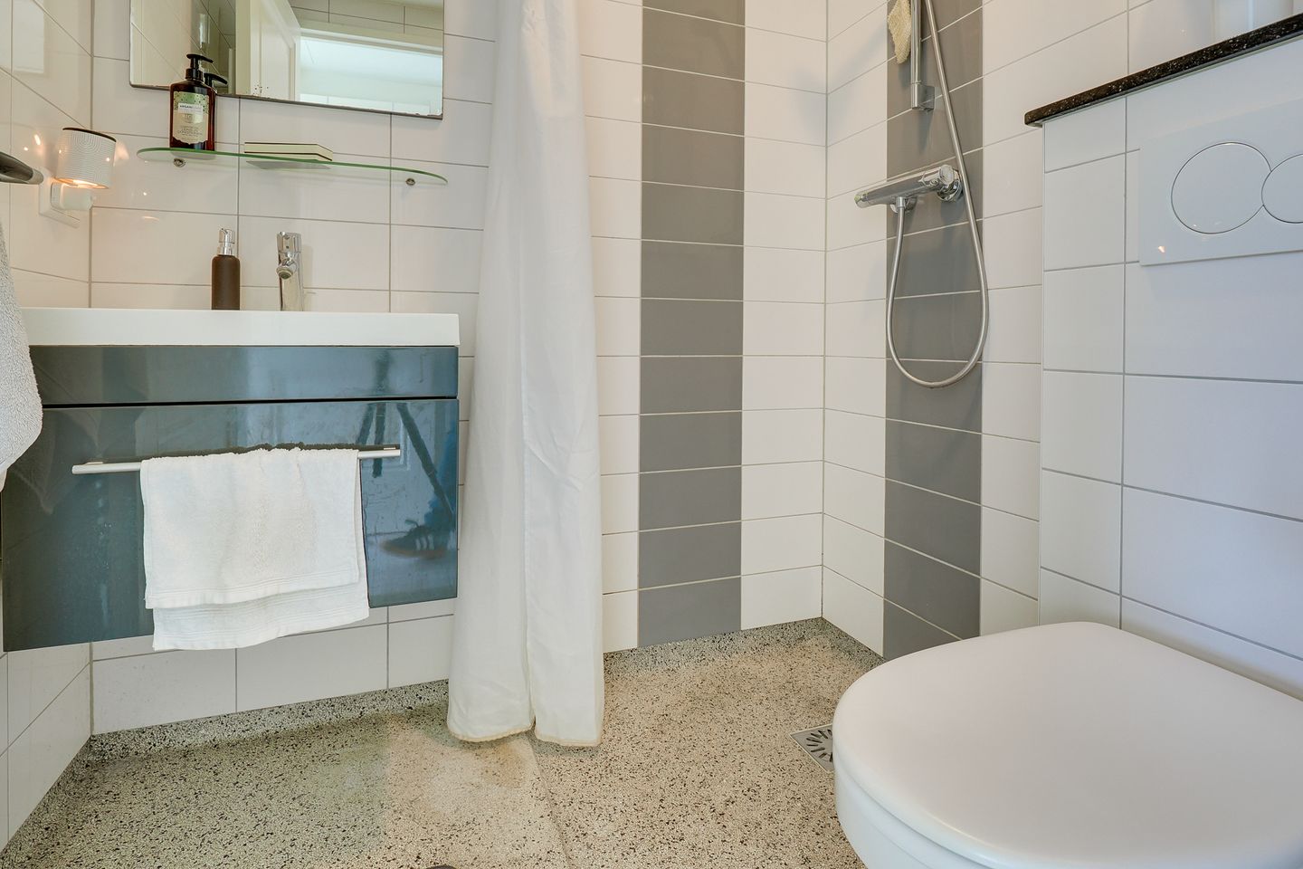 Foto 14 van Narcisstraat 8-B