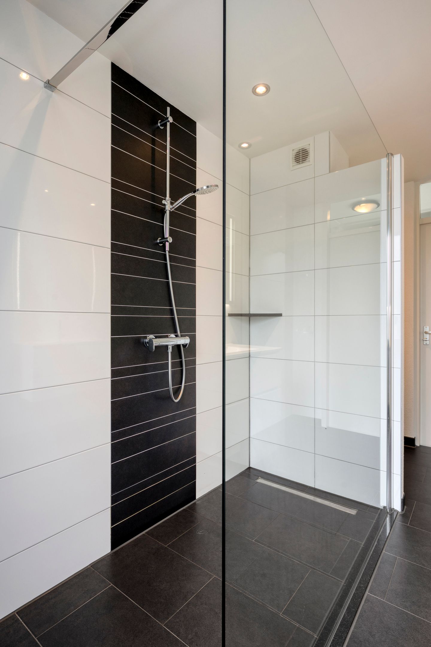 Photo 40 of Halfeweg 16