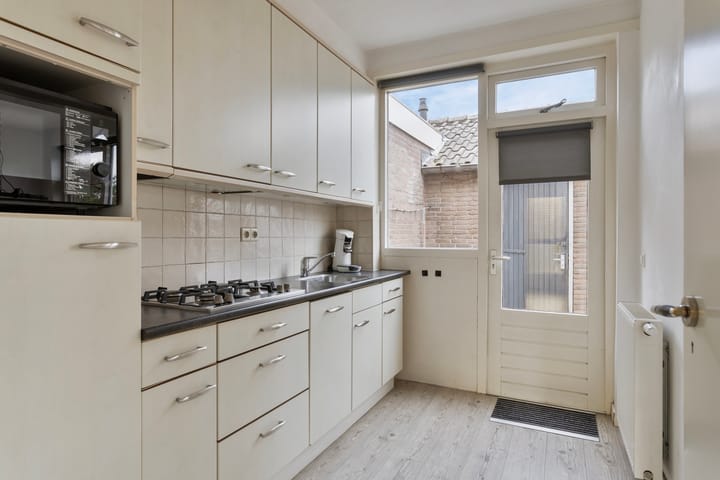 Photo 14 of Hoge Hofstraat 8