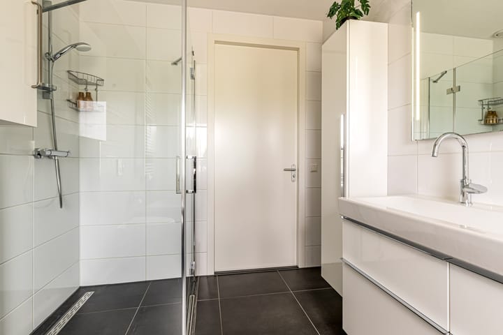 Photo 52 of Bezaan 43