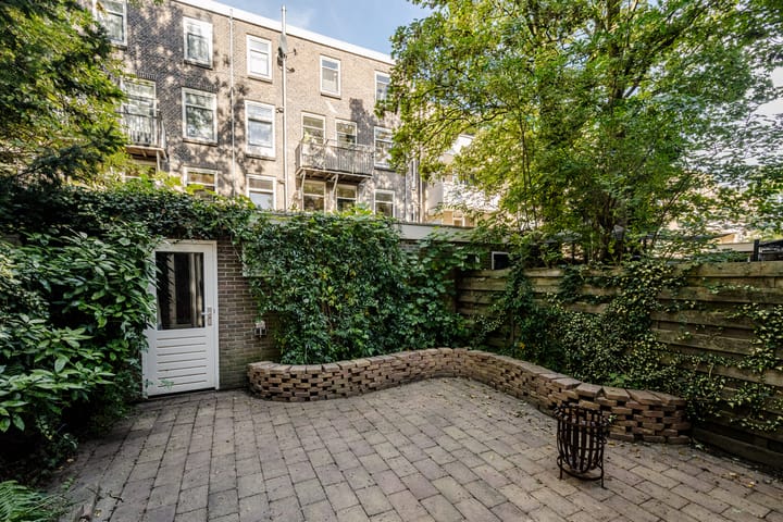 Photo 3 of Meeuwenlaan 69-H