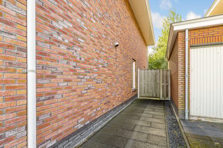 Photo 80 of Bezaan 43