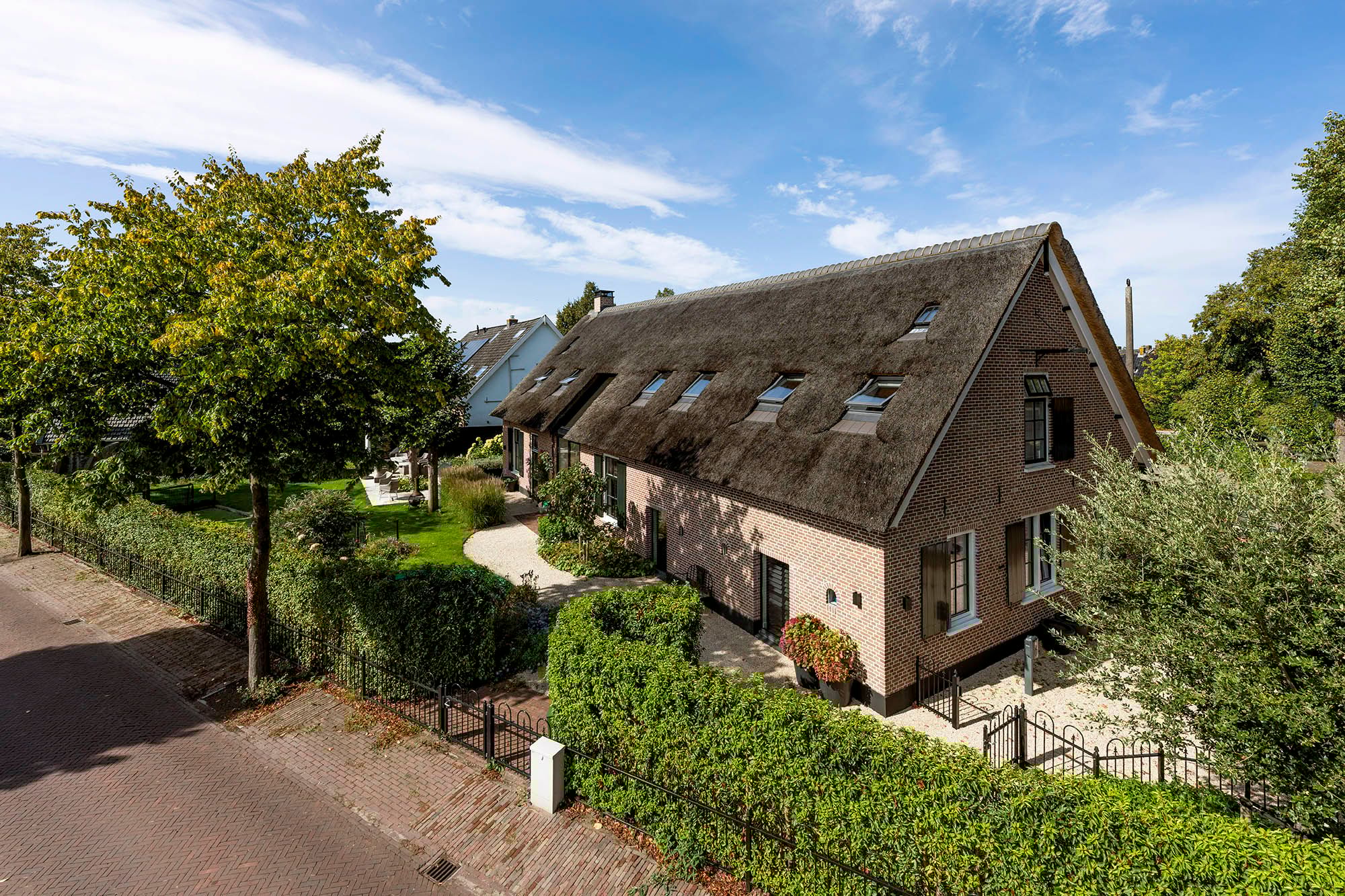 Photo 48 of E. Ludenstraat 3