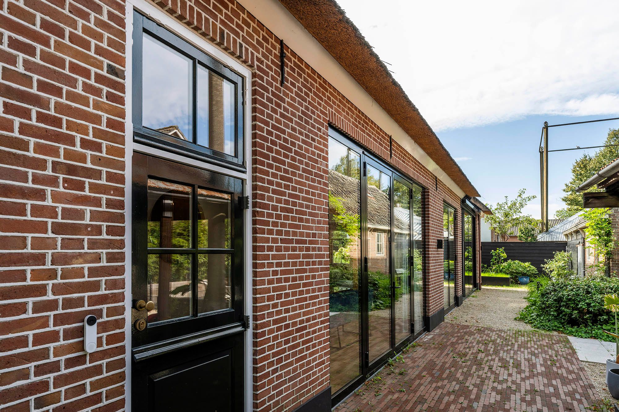 Photo 51 of E. Ludenstraat 3