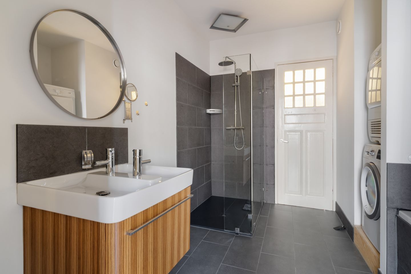 Photo 34 of Voorstraat 382-A