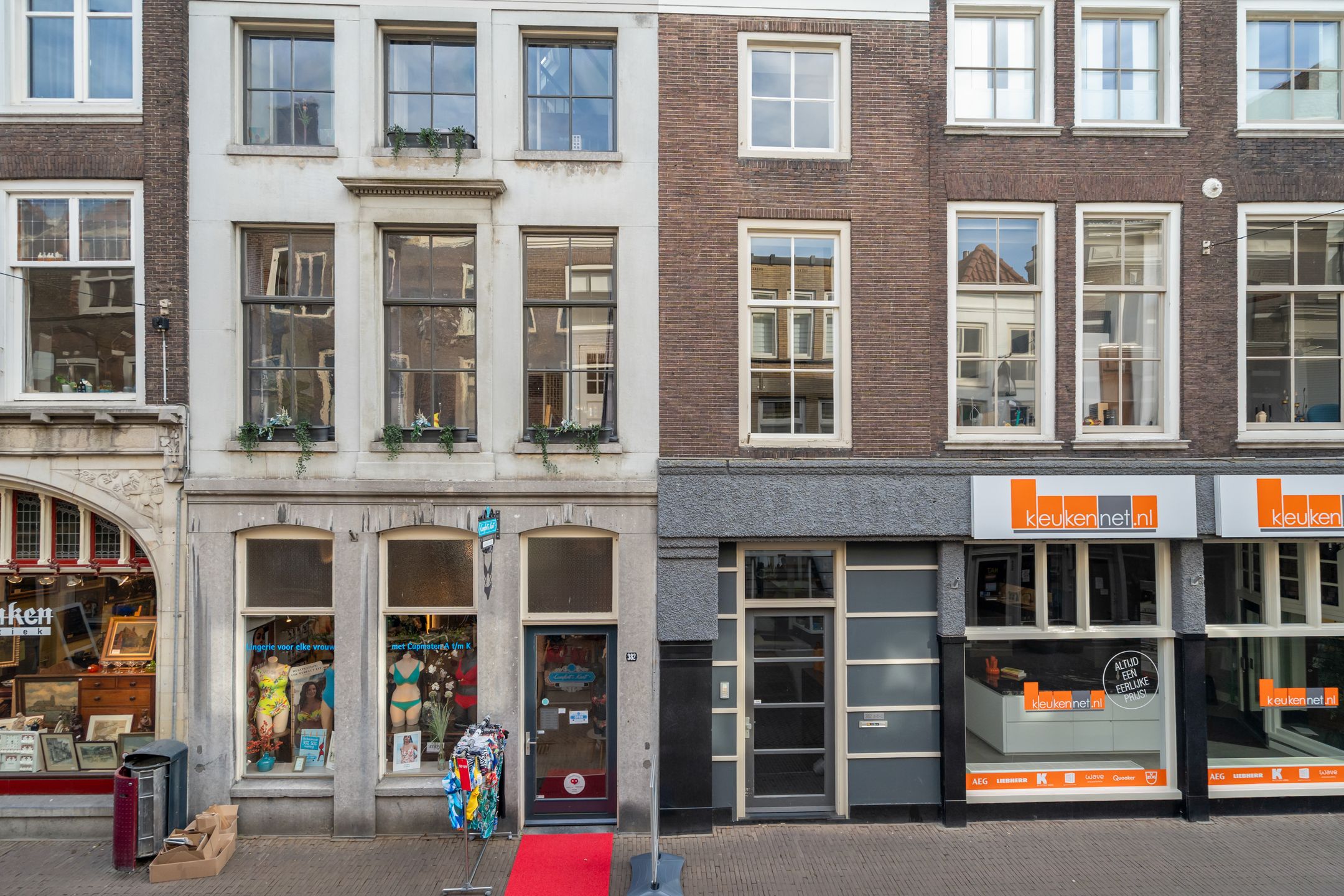 Photo 42 of Voorstraat 382-A