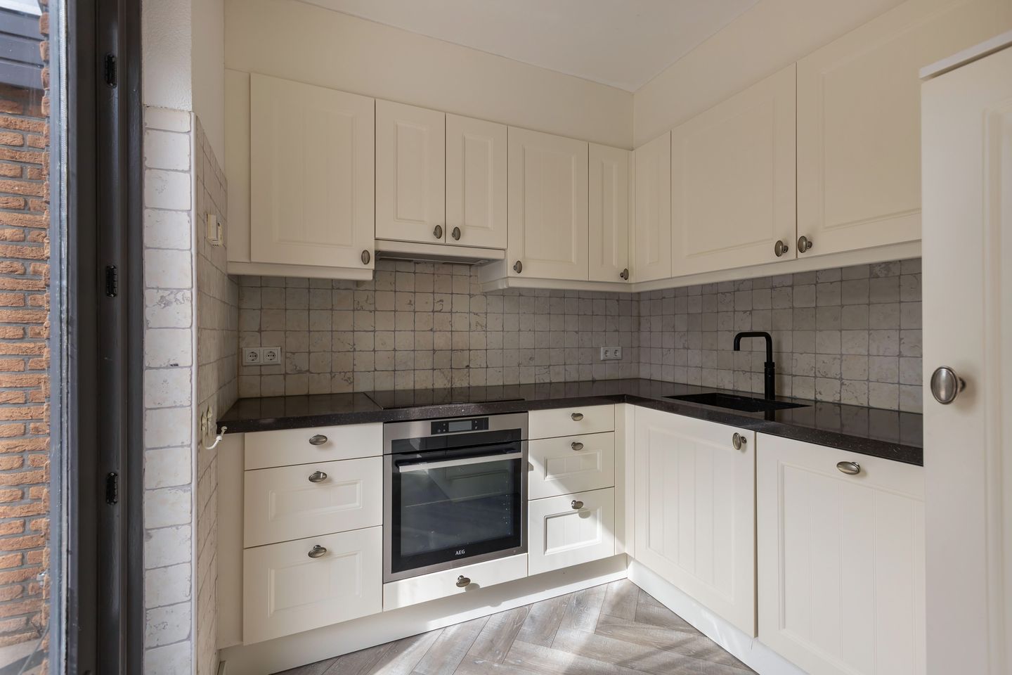 Foto 14 van Botter 38 48