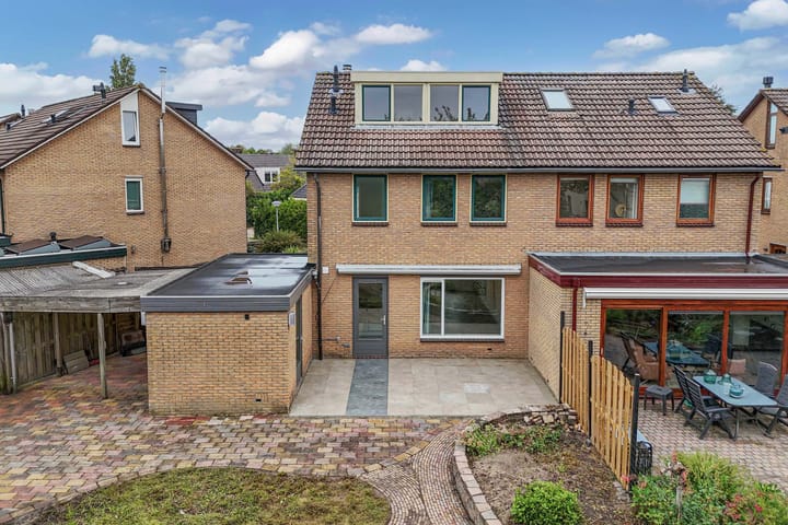 Photo 50 of Botter 38 48