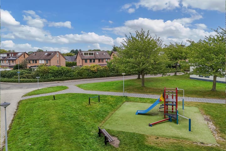 Photo 52 of Botter 38 48