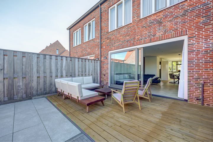 Photo 39 of Laan van Hout 23