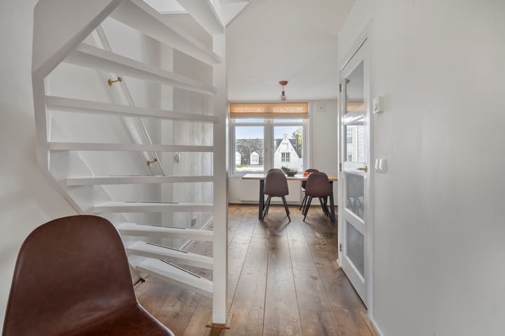 Foto 14 van Bloemstraat 162-3