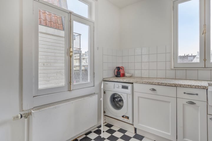 Foto 18 van Bloemstraat 162-3