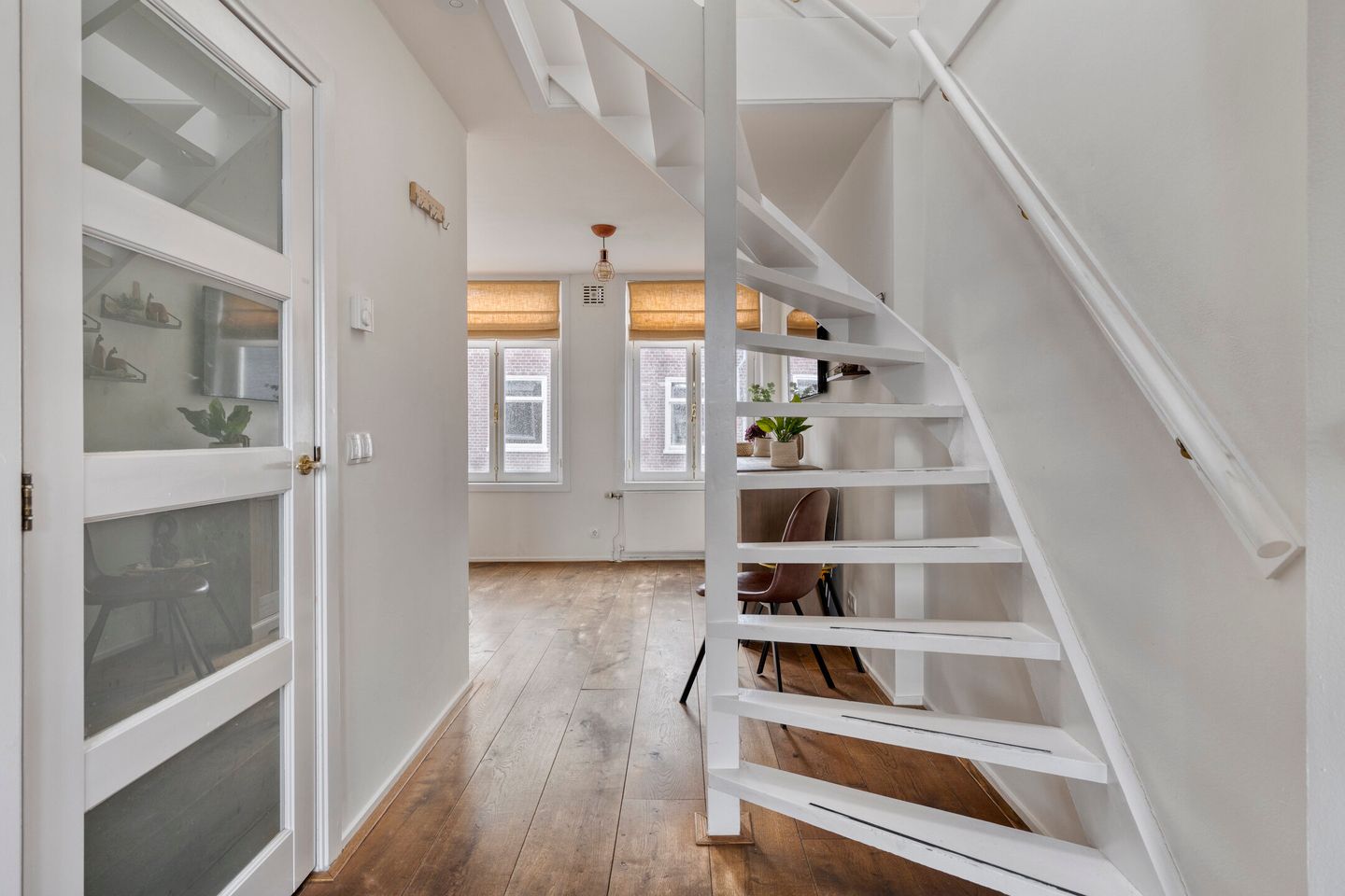 Foto 20 van Bloemstraat 162-3