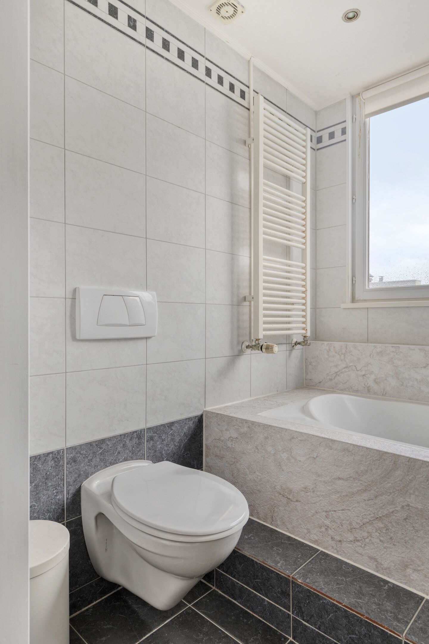 Foto 27 van Bloemstraat 162-3