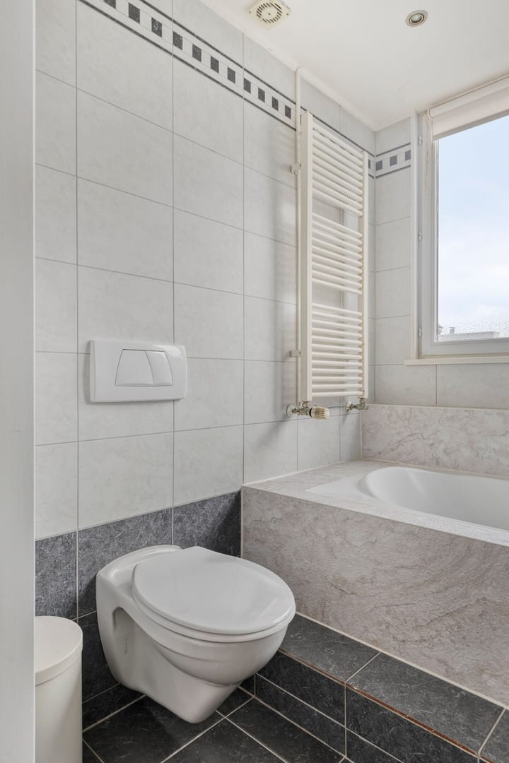 Foto 27 van Bloemstraat 162-3