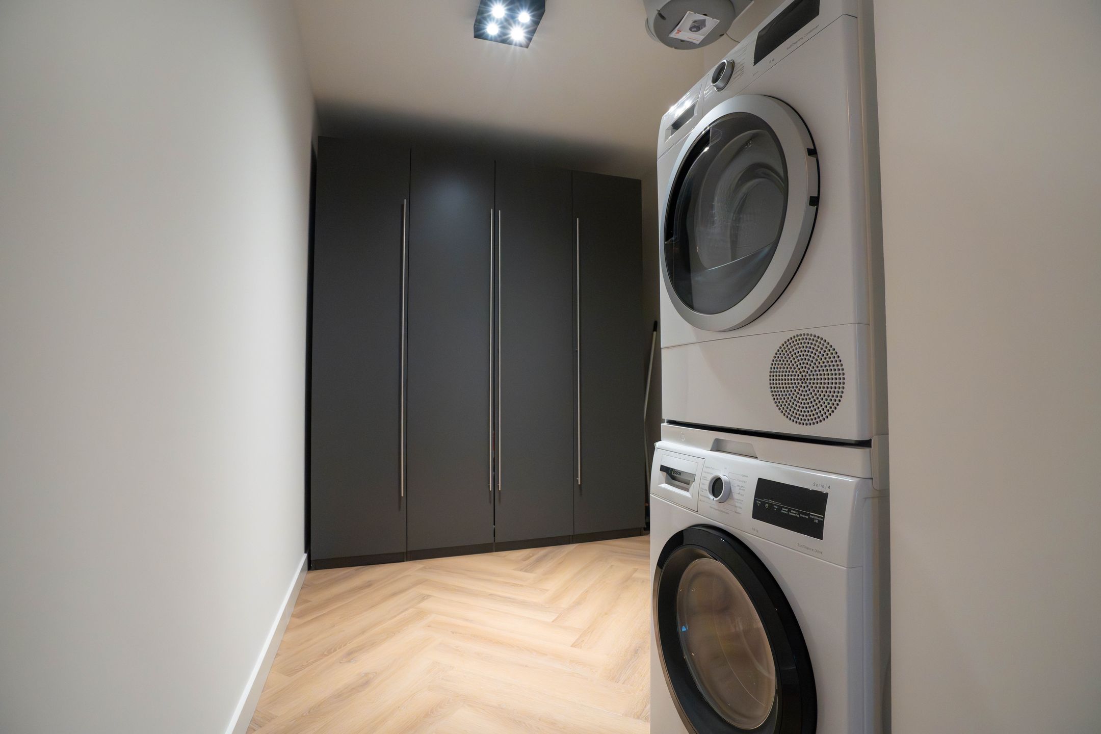 Foto 21 van Albertina Agnesstraat 224