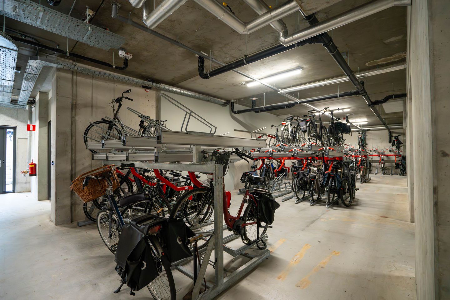 Foto 25 van Albertina Agnesstraat 224