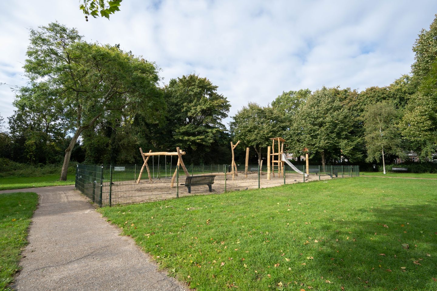 Foto 29 van Albertina Agnesstraat 224