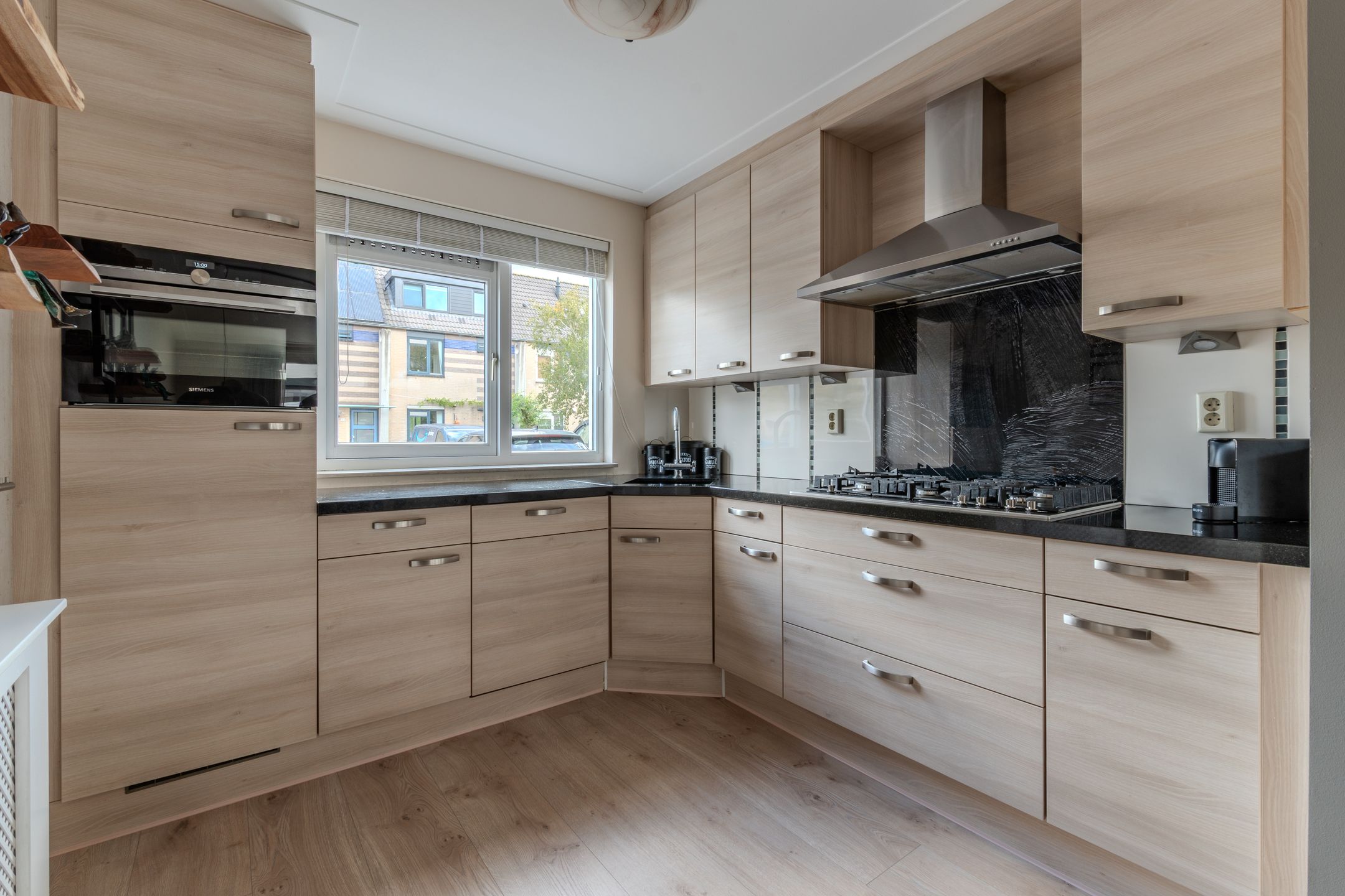 Photo 12 of Maurice Ravèlstraat 43