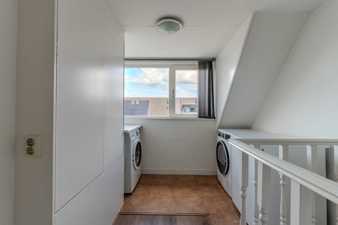 Photo 22 of Maurice Ravèlstraat 43