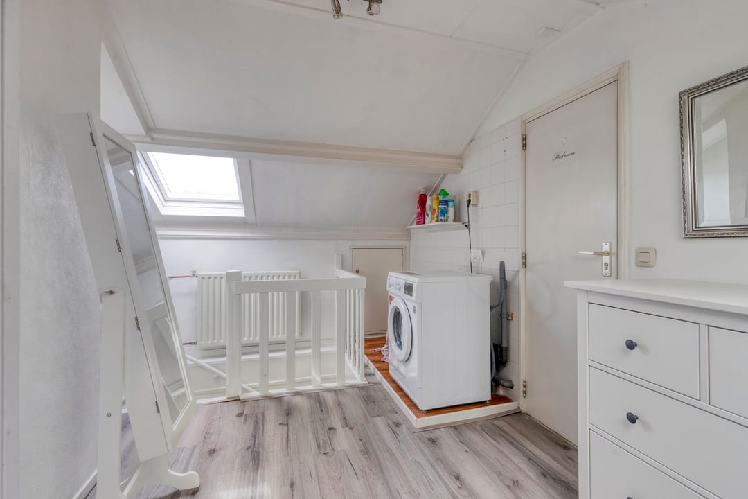 Foto 16 van West-Sidelinge 242-A