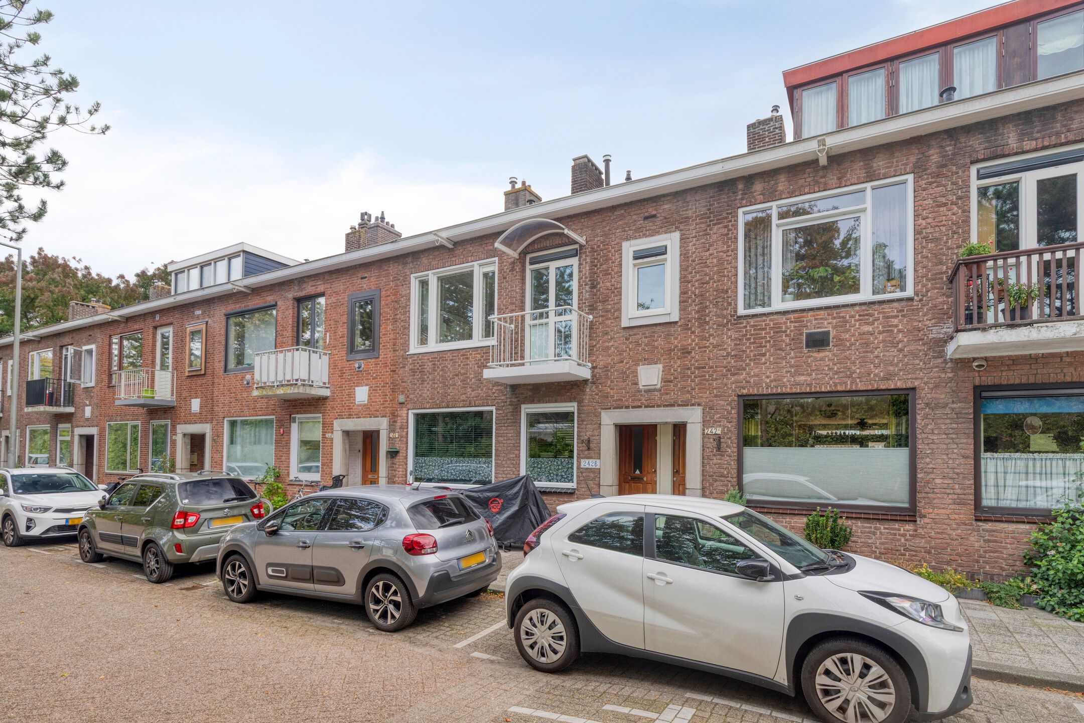 Foto 21 van West-Sidelinge 242-A