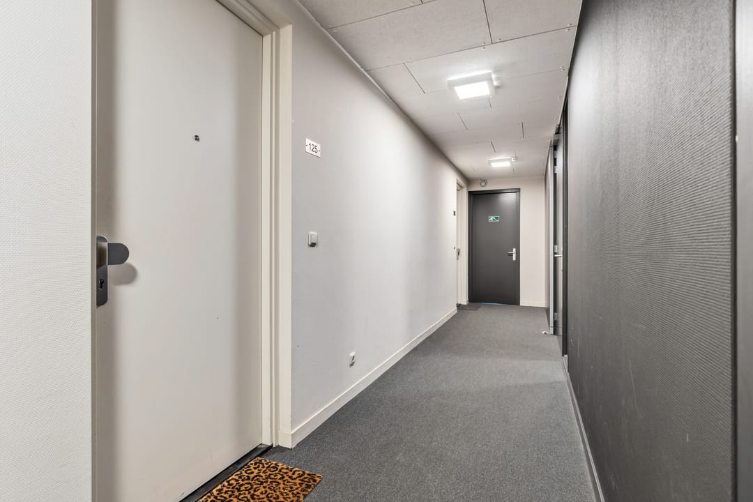 Foto 11 van Dirk Hartogstraat 125