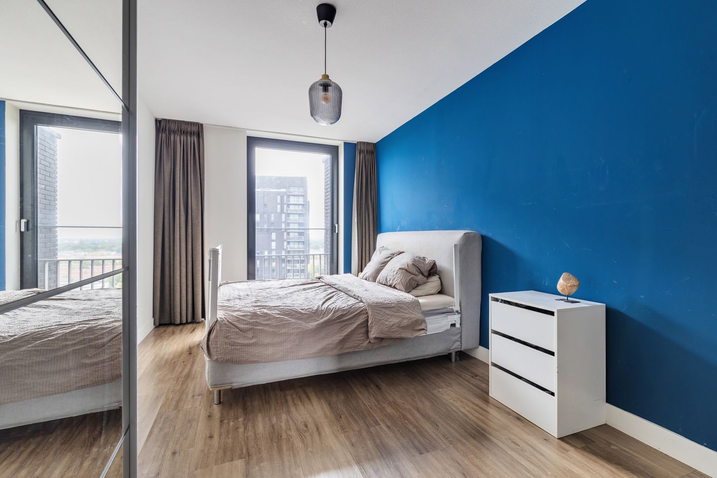 Foto 35 van Dirk Hartogstraat 125