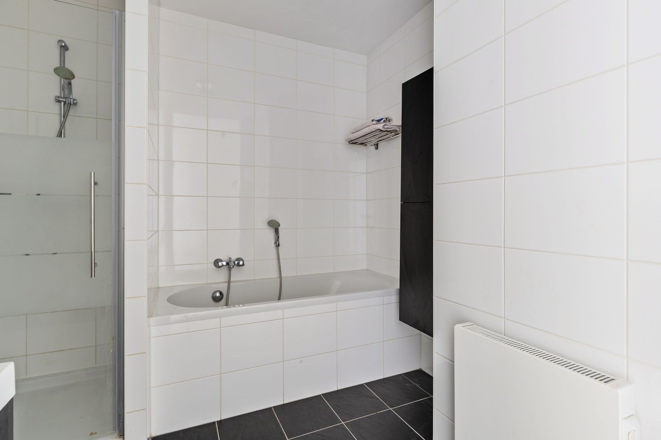 Foto 42 van Dirk Hartogstraat 125