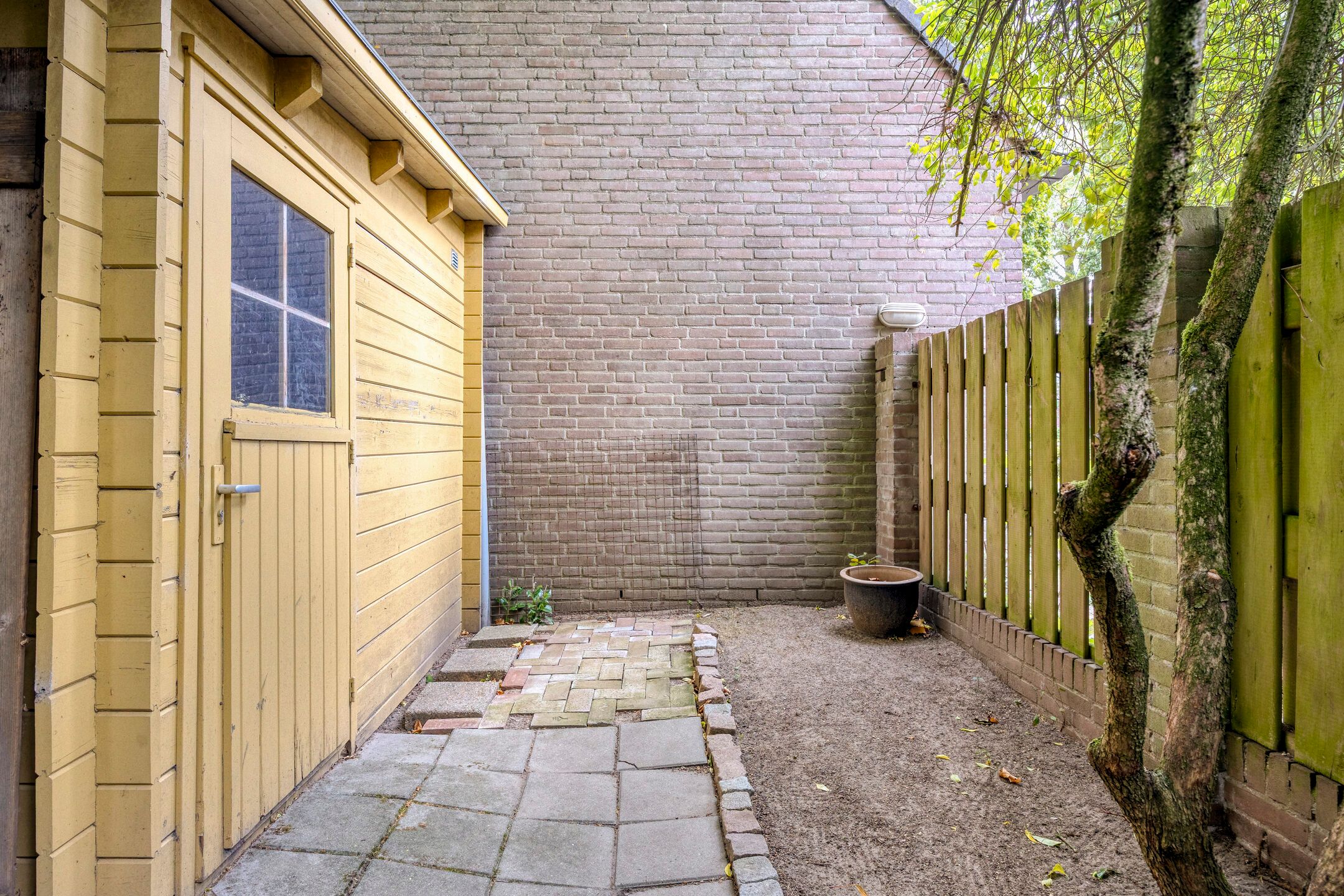 Photo 42 of Mgr. Bannenberglaan 1