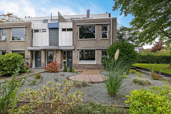 Photo 2 of Broekstukken 83