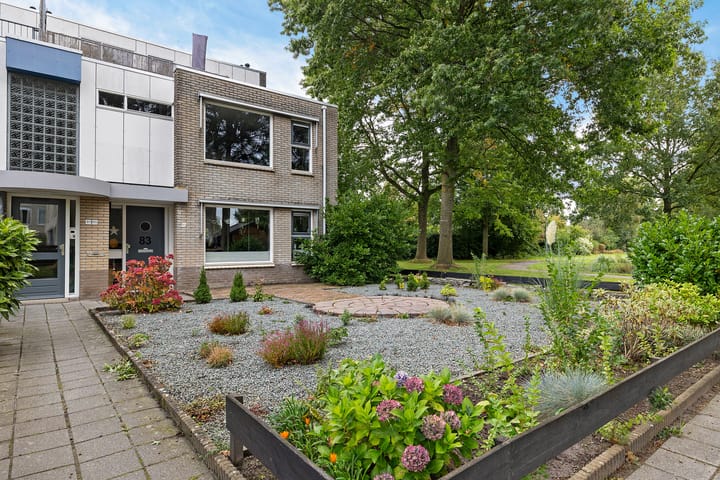 Photo 3 of Broekstukken 83