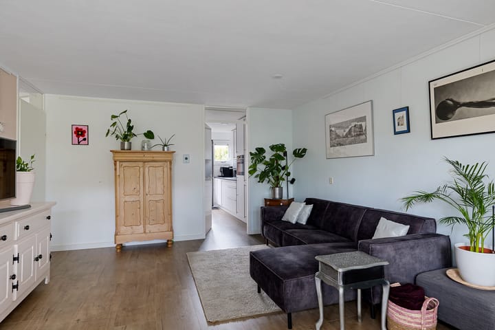 Photo 10 of Broekstukken 83