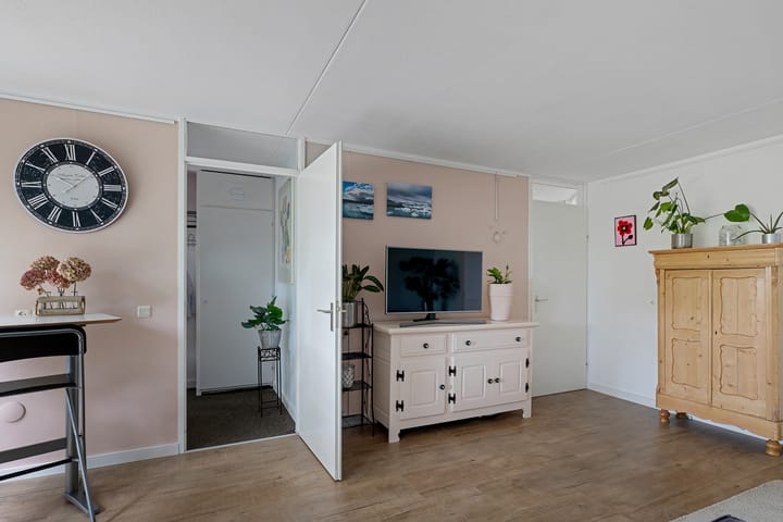 Photo 11 of Broekstukken 83