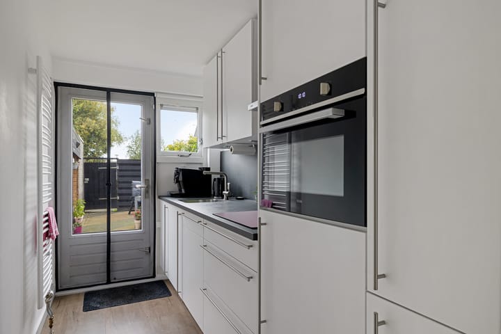 Photo 14 of Broekstukken 83