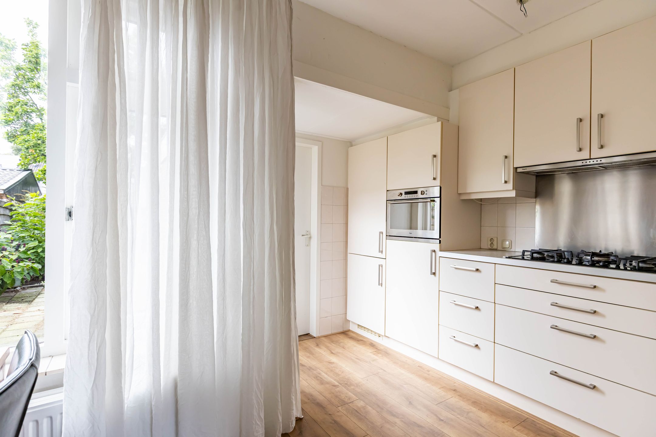 Foto 21 van Burgemeester van Panhuyslaan 135-B