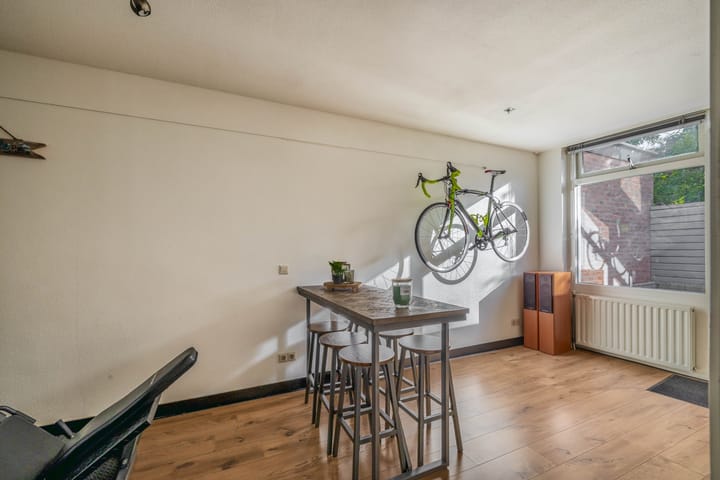 Photo 21 of Dijkstraat 4