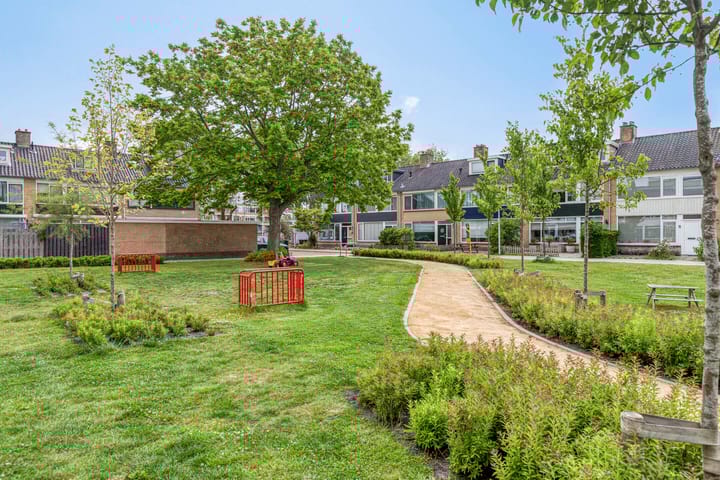 Foto 2 van Jacques Perkplantsoen 10