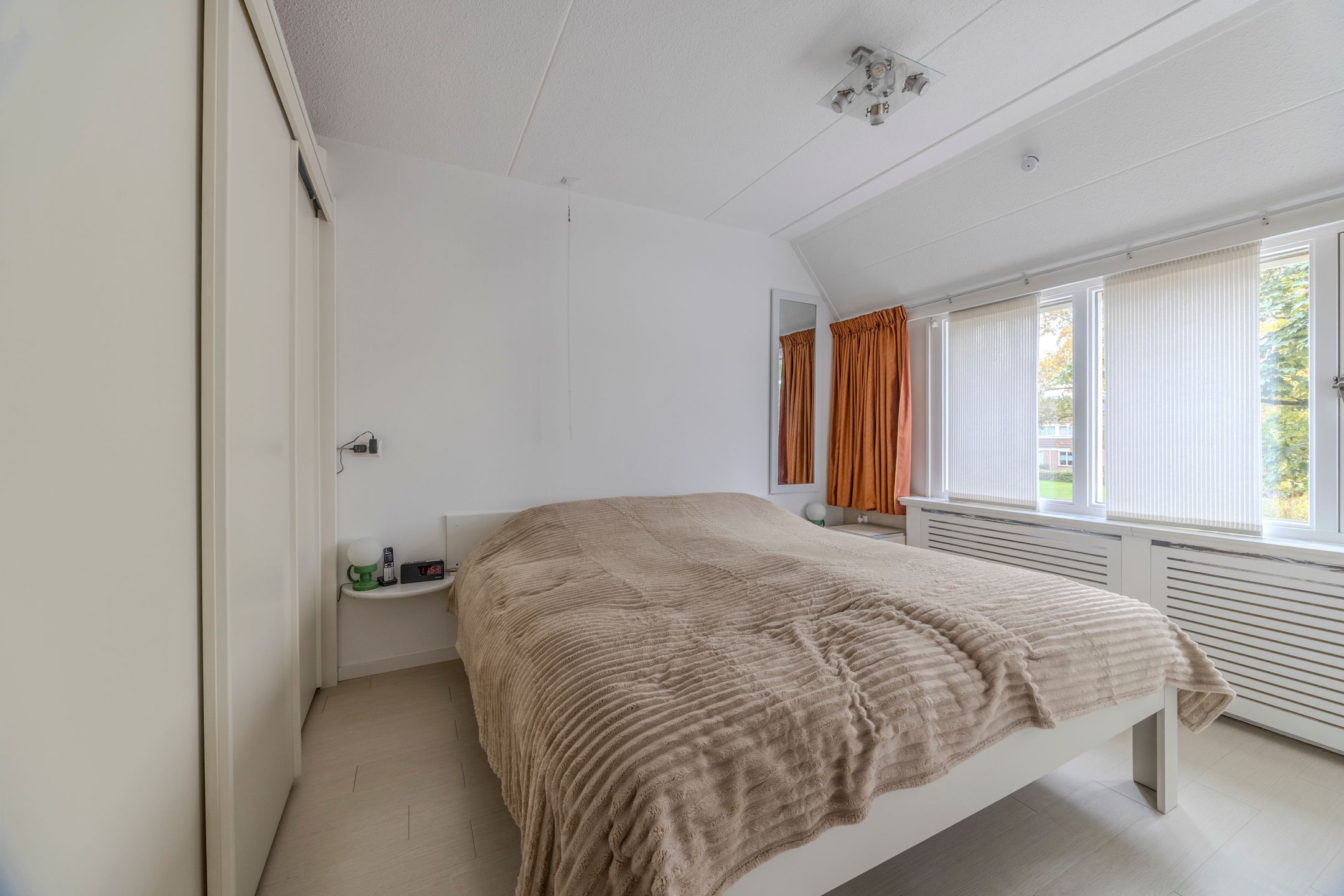 Photo 33 of van Heinsbergstraat 37