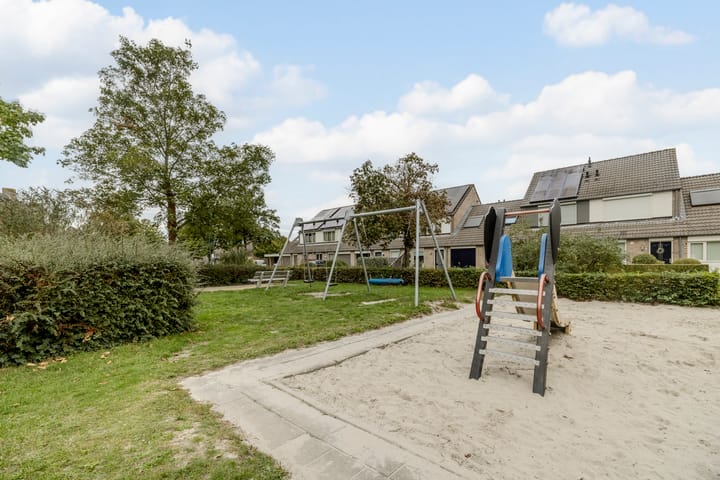 Foto 48 van van Heinsbergstraat 37