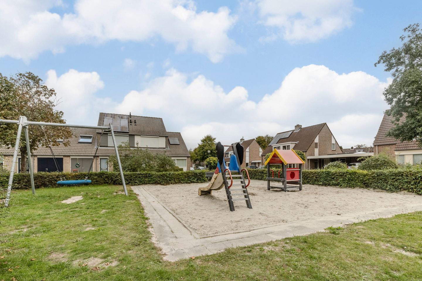 Photo 49 of van Heinsbergstraat 37