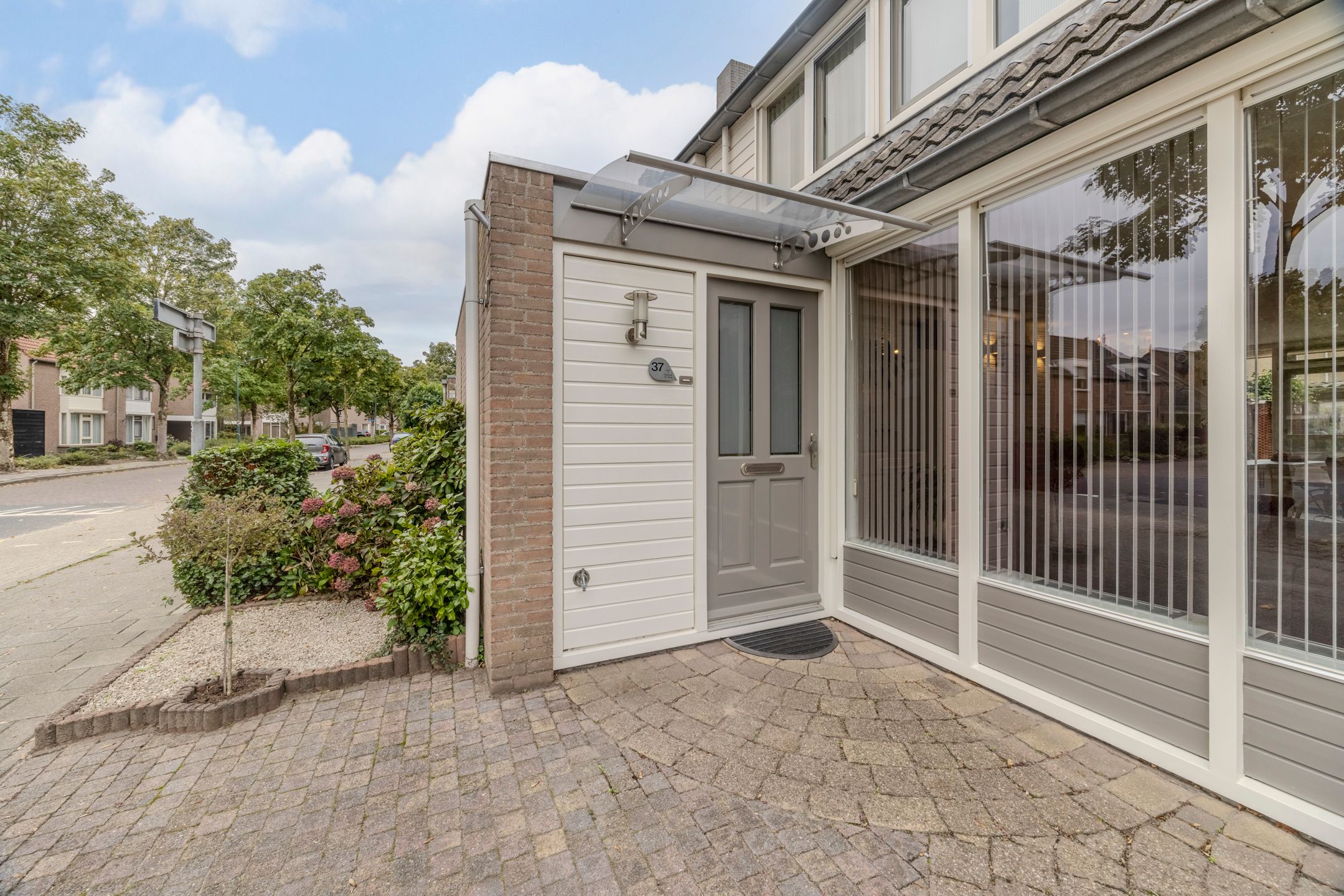 Photo 51 of van Heinsbergstraat 37