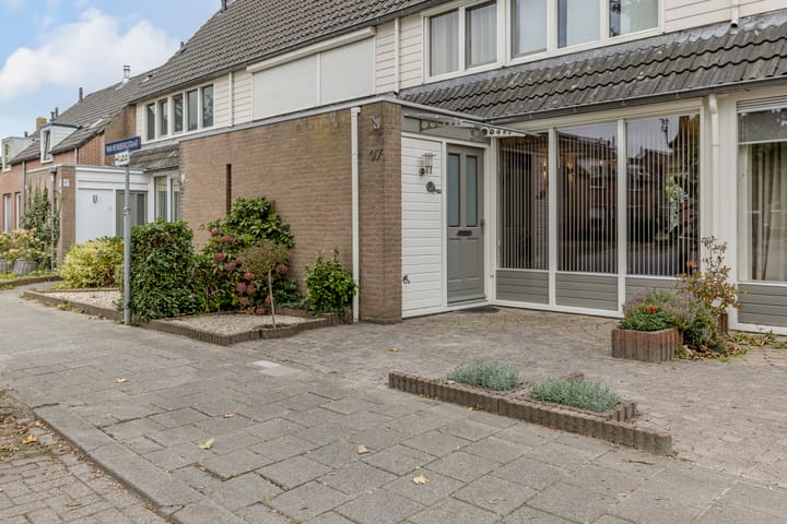 Foto 53 van van Heinsbergstraat 37